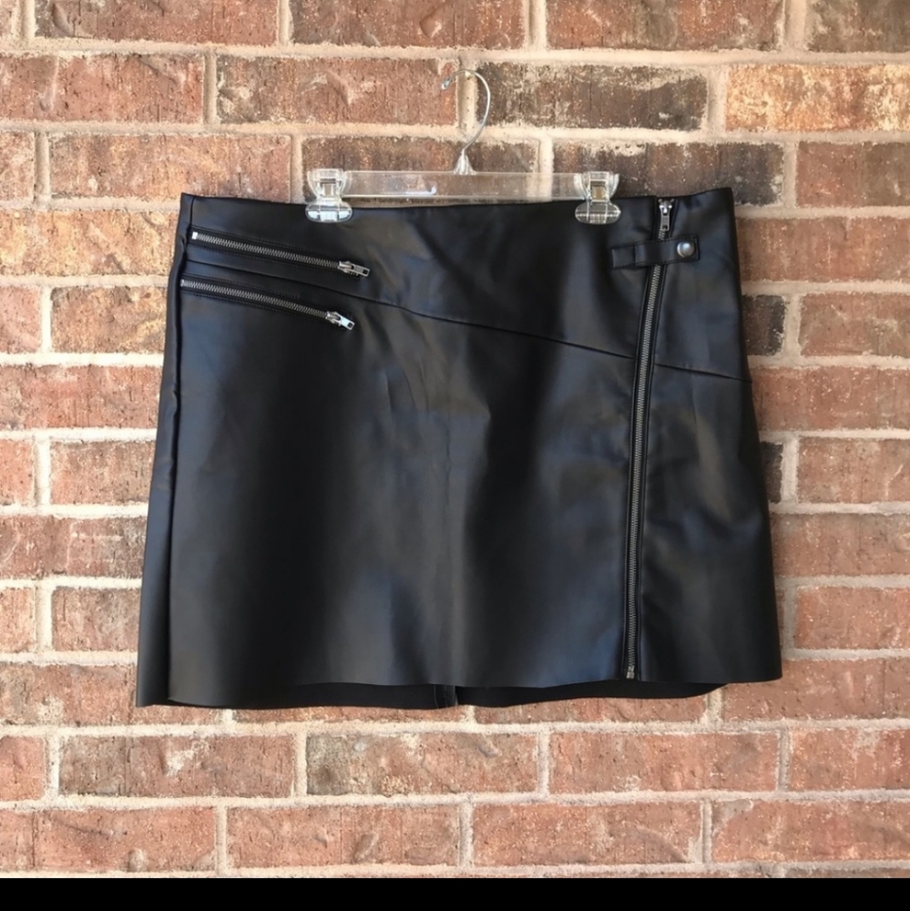 torrid | Faux Vegan Leather mini skirt size 3